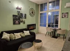 Appartement 4 voyageurs avec terrasse - WiFi