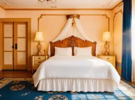 Luxe Homestay in Hollywood - by The Grove & Walk of Fame