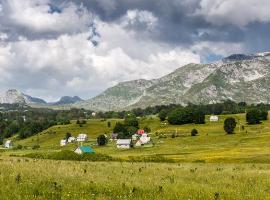 Eco Village Highlander, agroturismo en Žabljak