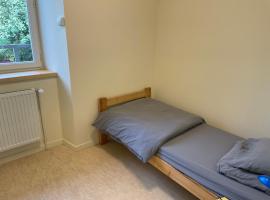 Centre PEP15 Saint Urcize, hostel σε Saint-Urcize