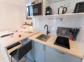 Nice Port studio avec grande baignoire