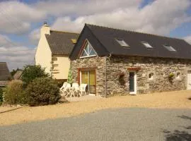 Maison bretonne entre terre et mer