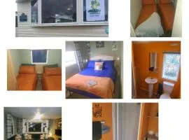Lyons Winkups Holiday Park Towyn, North Wales static Caravan 3 bedroom sleeps 8 free entertainment