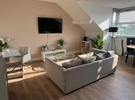 City Centre top floor large flat