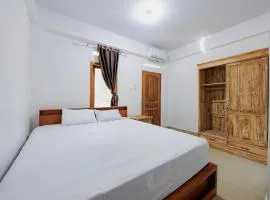 Soka Asri Guest House near Bali Zoo RedPartner