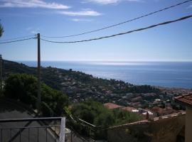 Hostdomus - Brezza Marina House, Hotel in Alassio