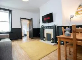 Modern 3 Br Comfort On Faraday