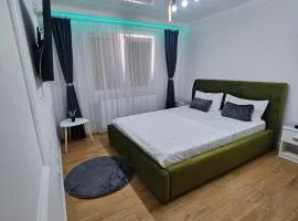 Modern & Glam Studio Costi