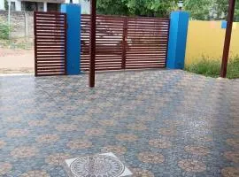 Tamil Home Stay with Kitchen
