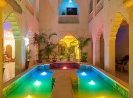 Jyoti Mahal - A Newly Renovated Heritage Hotel in the Centre of Delhi - Near New Railway Station & Connaught Place