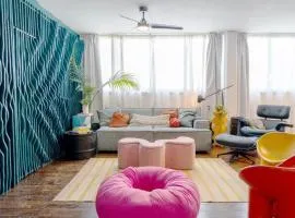 Bright & Unique 3BR Home in Tel Aviv