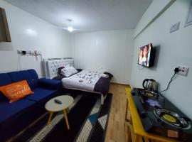 Premier homes w free parking n lift, hotel pro pobyt s domácími mazlíčky v destinaci Rungiri