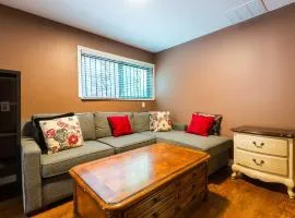Coastal Luxury Suite White Rock