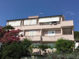 Apartmani Zorica, location près de la plage à Rab