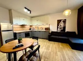 Studio Sredec 77