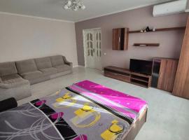 AeroHome Moldova2 -Taxi, hotel in Chişinău