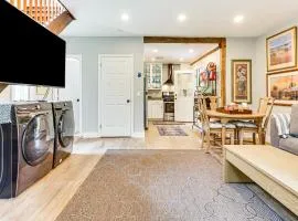 Chickens On-Site Cottage, 2 Mi to Saugatuck Falls