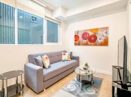 Peaceful 2BR Basement Suite Near Downtown Toronto - The Roland
