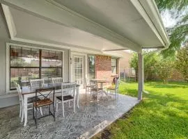 Fenced-In Yard Home Less Than 1 Mi to Lake Ray Hubbard!