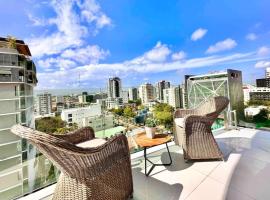 Upscale Centric Apt, City Views, vila v destinaci Carlos Guerra