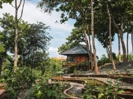 Ahura 1BR Joglo with Views - 5 Min to Bingin Beach