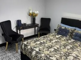 Marble Black Suite