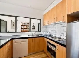 PROVINCIAL ON PASCOE - everything at your doorstep