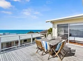 Marengo Beach House - Superb views, walk to beach