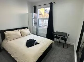 London Airports easy to reach