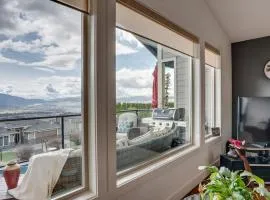 Hot Tub, Pool, City Views, close to Silver Star