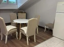 White House Apartments - Studio Lux