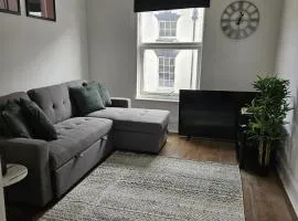 Gloucester Street Nest - 3BR Flat for 6 Guests
