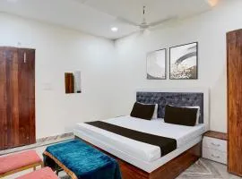 Hotel O R N Palace