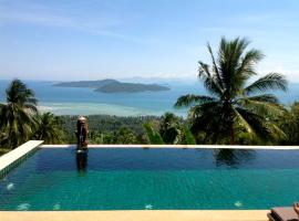 Villa Taling Ngam Amazing Sea view, hotel in Taling Ngam Beach