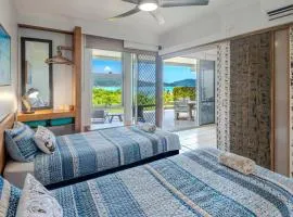 Poinciana 009 & Free Buggy - Hamilton island
