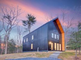 Mount Jackson में, होटल Modern Family Cabin 1 min to Bryce Fire Pit KING Bed