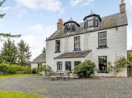5 Bed in Blacklunans CA409