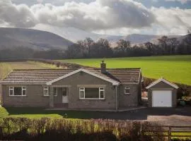 3 Bed in Brecon Town BN037