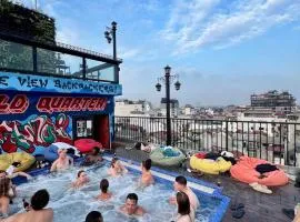 Lakeview Backpackers Hostel & Rooftop Bar