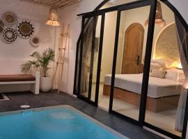 NUMAR VILLAS - bohemian with Private Pool, villa à Seturan