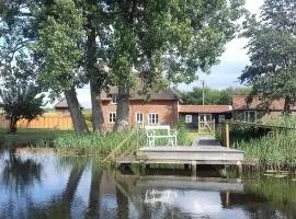 6 Bed in Wroxham 72652