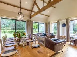 4 Bed in Melbury Abbas 48814