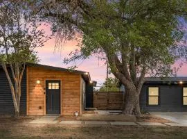 4BR Modern Getaway by Lackland & SeaWorld