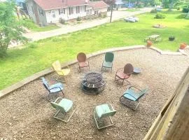 Lakeview Landing! 2 min walk to lake, boat parking