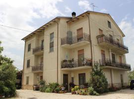 L'Ortolano Apartments, maalaistalo kohteessa Spoleto