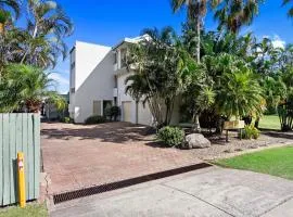 Walk To The Beach in Pialba