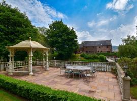 4 Bed in Bettws Cedewain 86784, ξενοδοχείο σε Bettws Cedewen