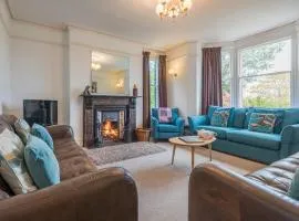 6 Bed in Braithwaite SZ044