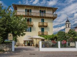 Le Servite Apartments, hotel v destinaci Arco
