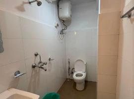 Hotel peace, ξενοδοχείο κοντά στο Διεθνές Αεροδρόμιο Δελχί - DEL, Νέο Δελχί